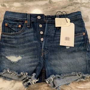 Levi’s High Rise 501 Shorts size 26 NWT